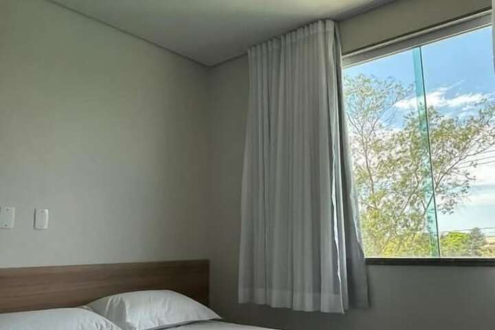 Room 5 of 11