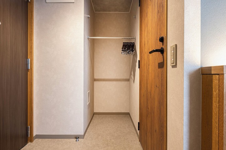 Room 18 of 51