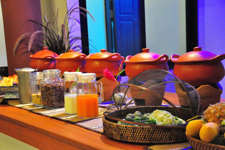 Breakfast/Coffee Service 48 of 65