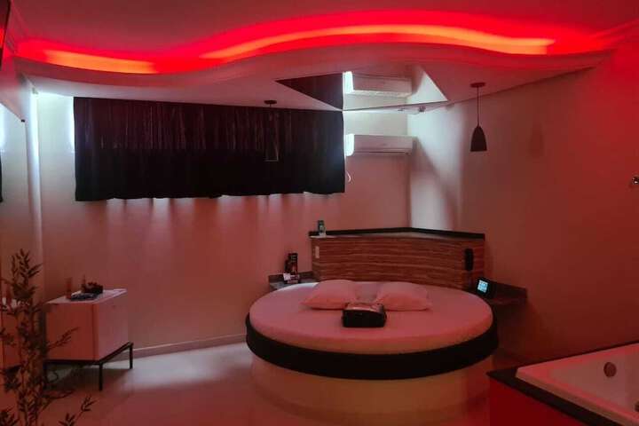 Room 20 of 39