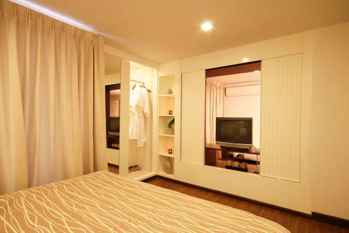Room amenity