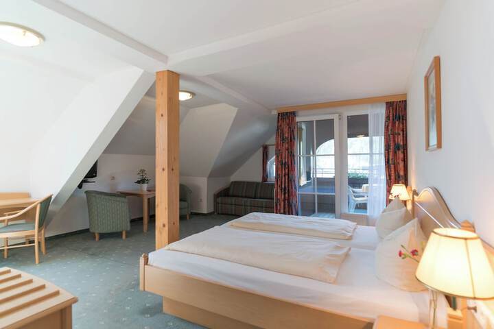 Room 20 of 128
