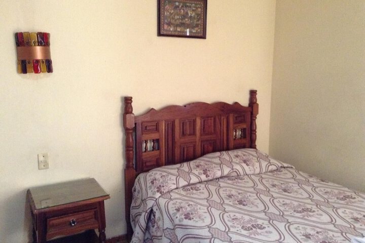 Room 10 of 42