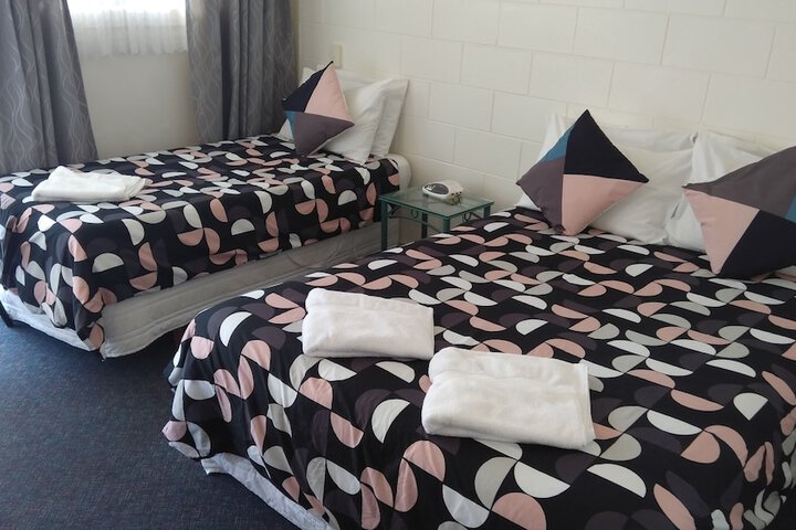 Room 5 of 24