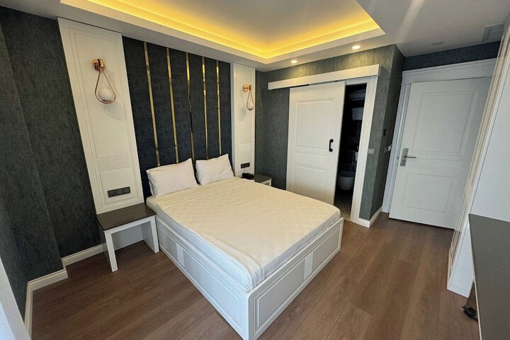 Room 3 of 36