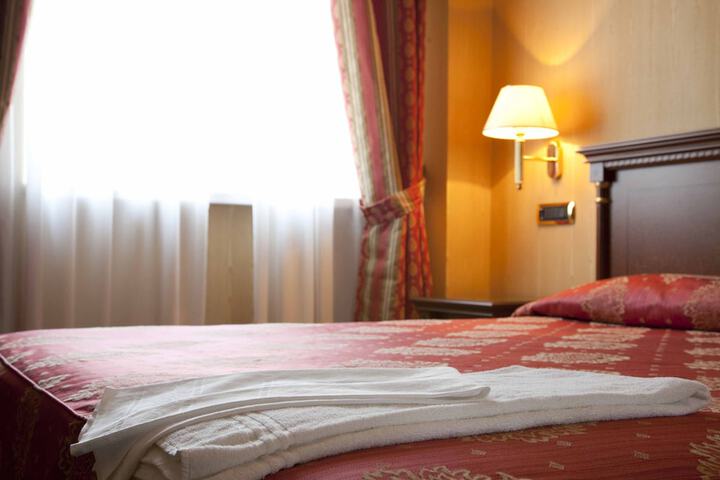 Room 13 of 29