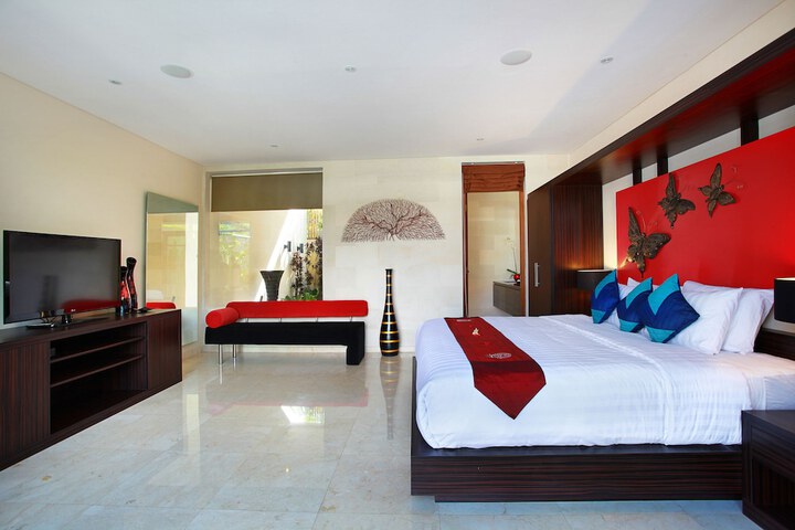 Room 5 of 45