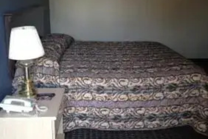 Room 5 of 7