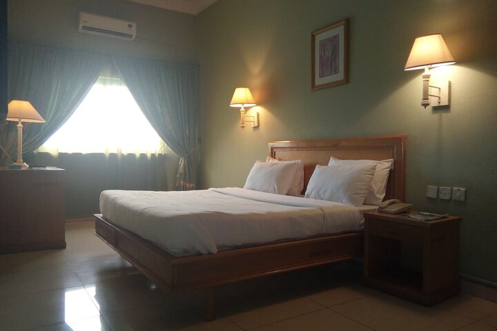 Room 19 of 35