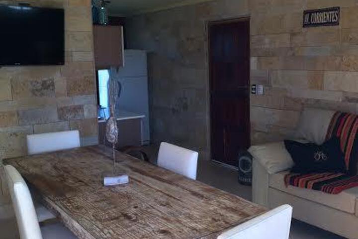 Room 2 of 10