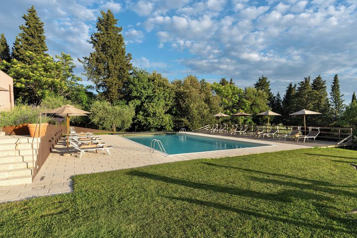 Pool 70 of 105