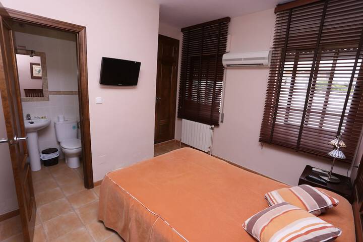 Room 10 of 46