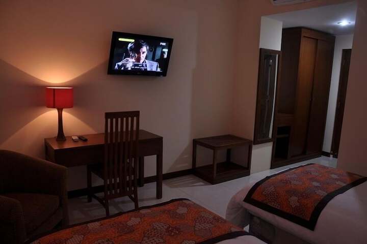 Room amenity