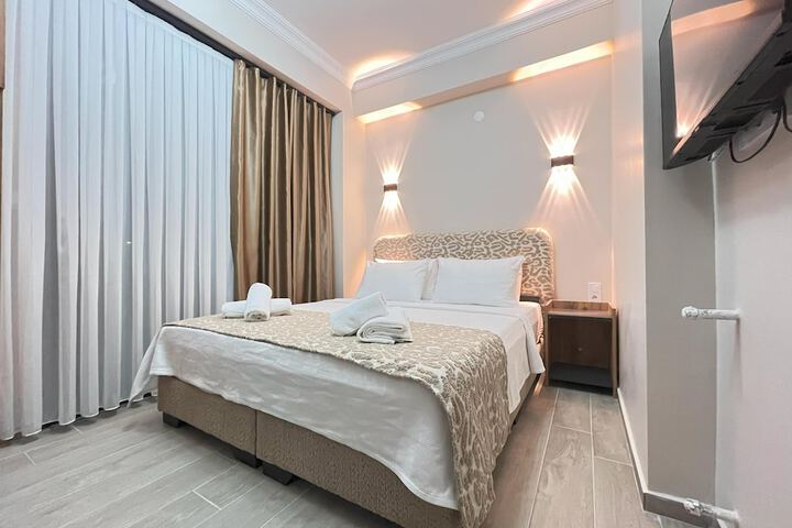 Room 7 of 23