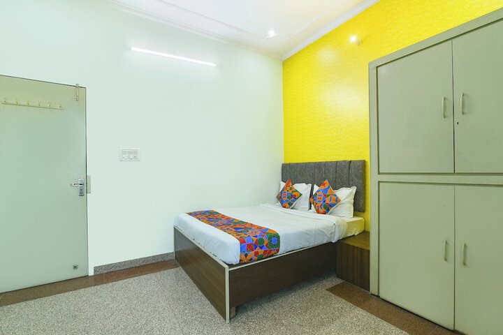 Room 20 of 32