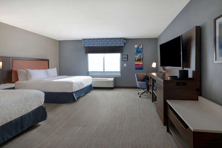 2 Queen Beds Hearing Accessible (5 of 5)