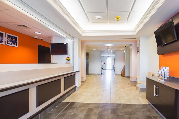 Hotel Interior 4 of 33