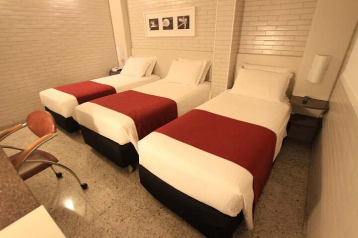 Room 12 of 37