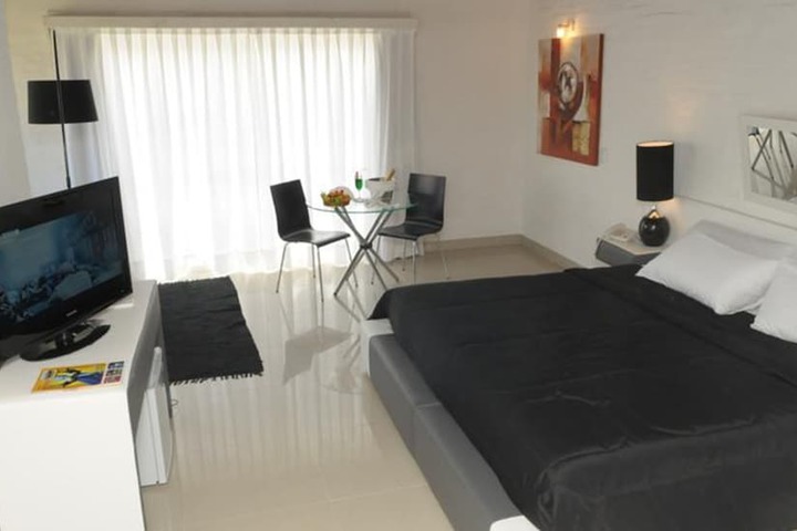 Room 5 of 20