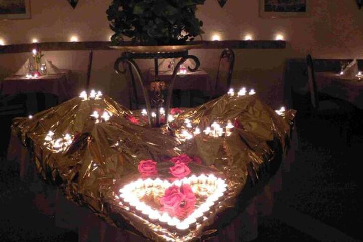 Dining 49 of 66
