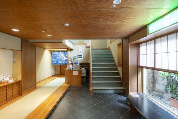 Lobby Entry