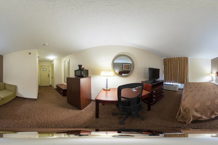 1 King Bed (5 of 9)