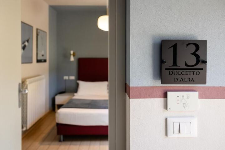 Room 64 of 128