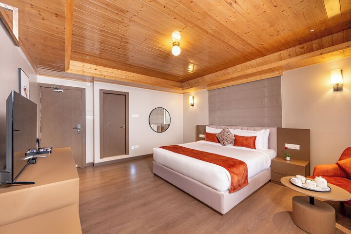 Room 30 of 51