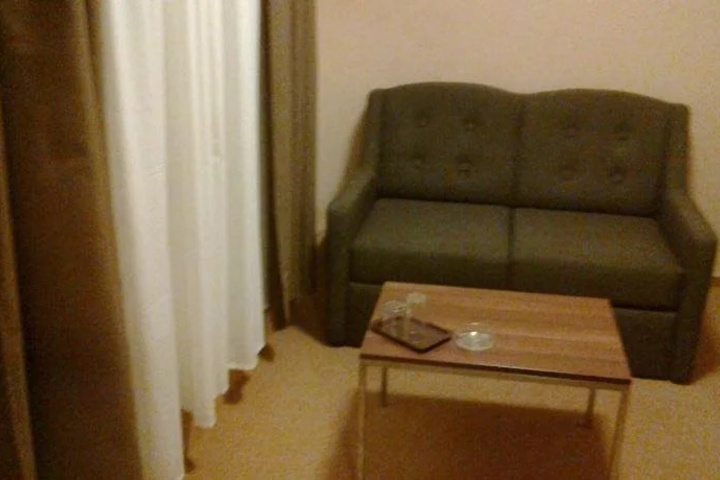 Room 11 of 19