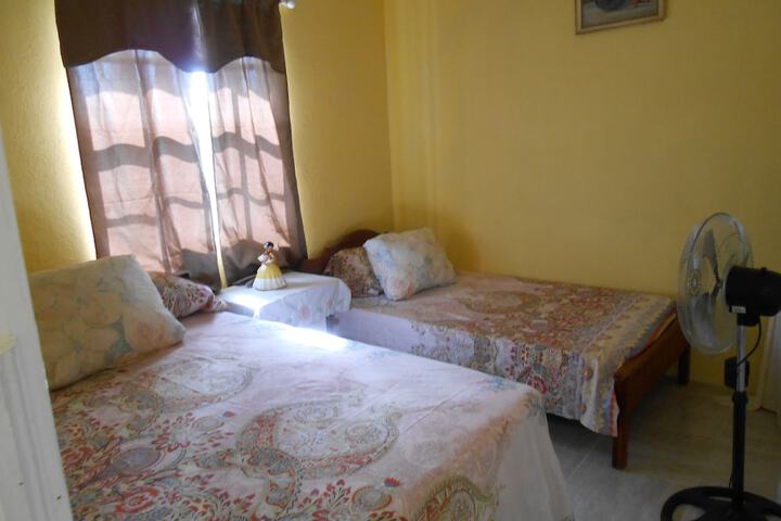 Room 5 of 80