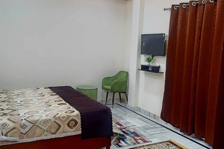 Room 11 of 69