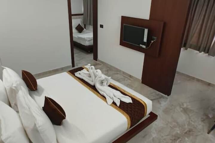 Room 3 of 6