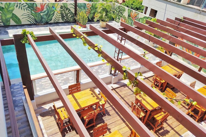 Pool 41 of 58