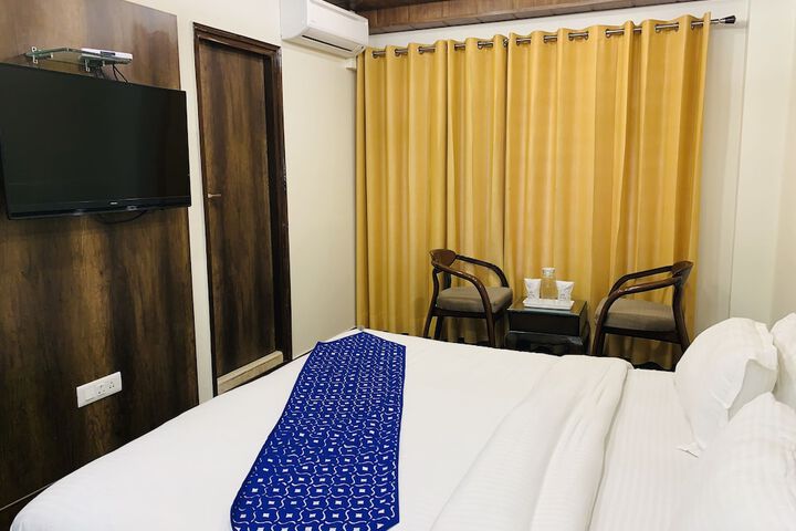 Room 6 of 40