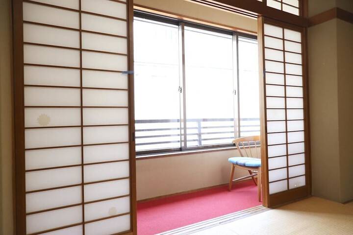 Room 7 of 40