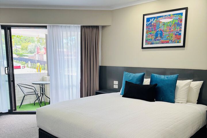 Room 19 of 40