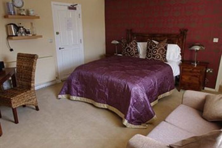 Room 11 of 20