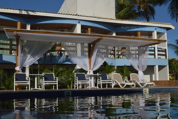Hotel Pool