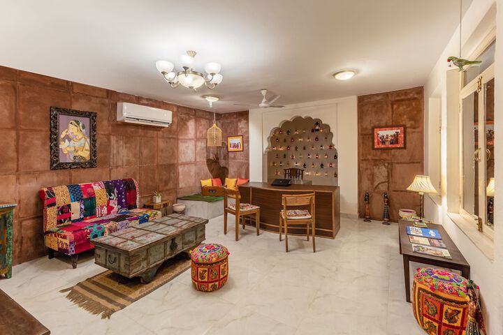 Guest Lobby