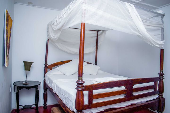 Room 16 of 89