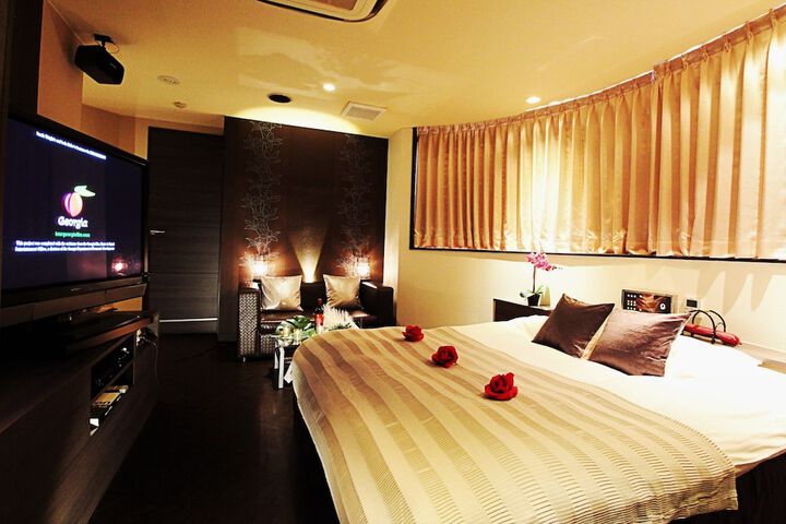 Room 32 of 51