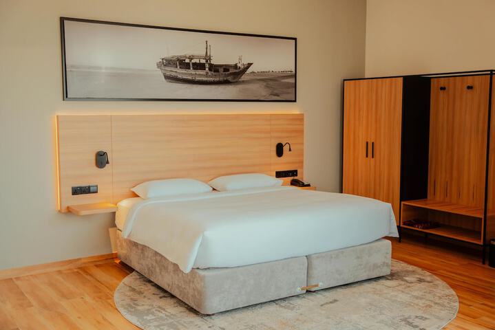 Room 25 of 54