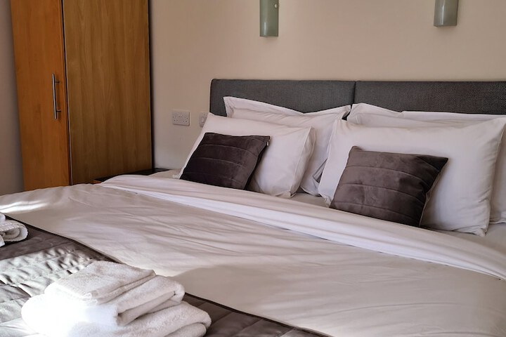 Room 18 of 30
