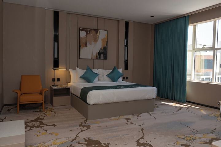 Room 10 of 46