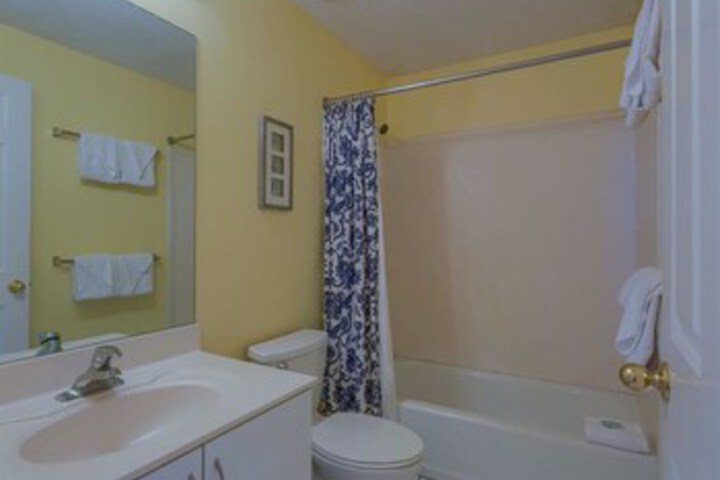 Room 9 of 45
