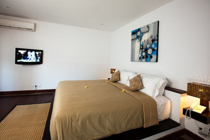 Room 9 of 95