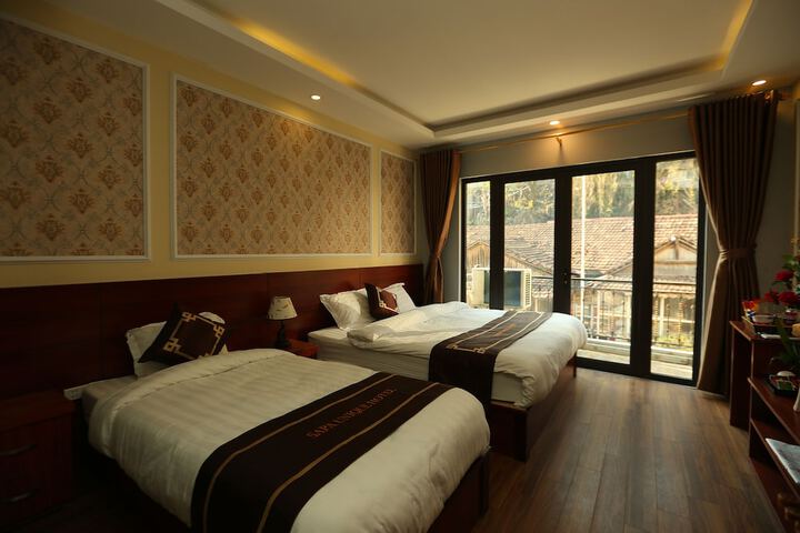 Room 17 of 48