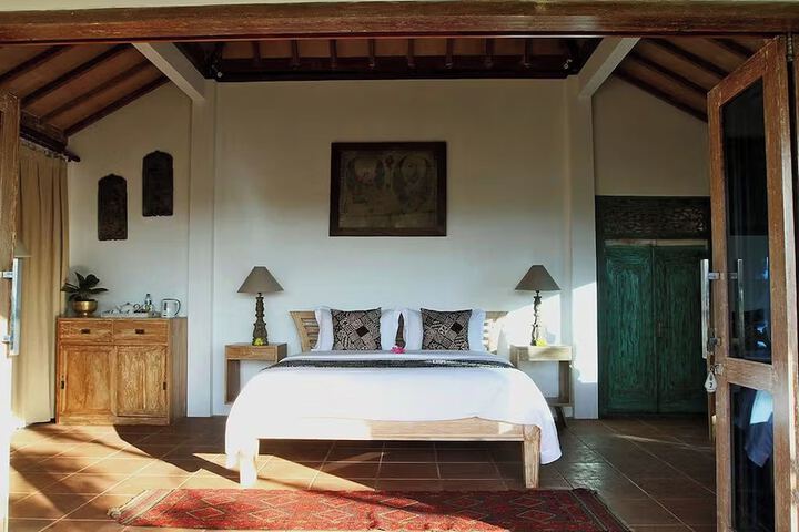 Room 8 of 49