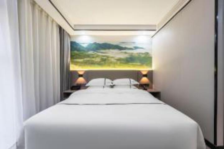 Room 20 of 20