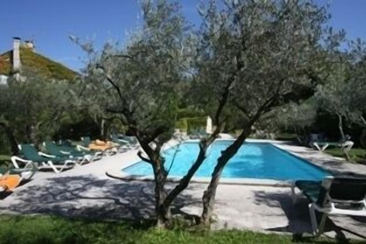 Pool 53 of 85